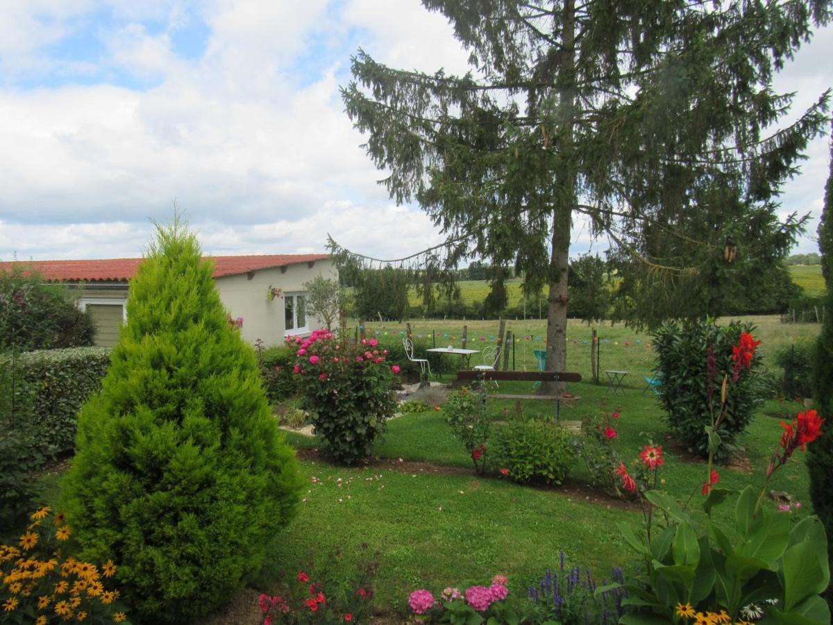 La Baroud' Er Bed & Breakfast Voillecomte Exterior photo